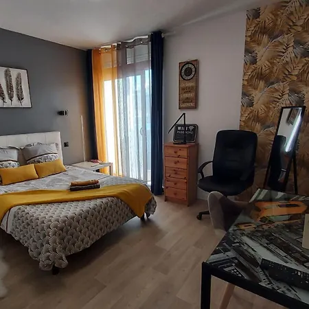 Chez Lolo Double 14,60 M2 בית אירוח פסאק